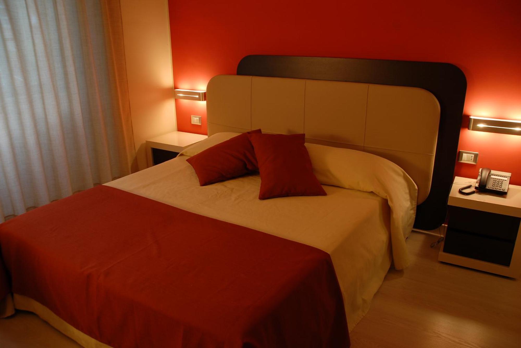 Palazzo Sciacca Bed & Breakfast Patti Ruang foto